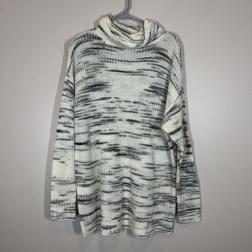 Torrid Womens Sweater Plus Size 1X Black White Marled Knit Turtleneck